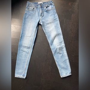 Zara girls size 11-12 light wash jeans
